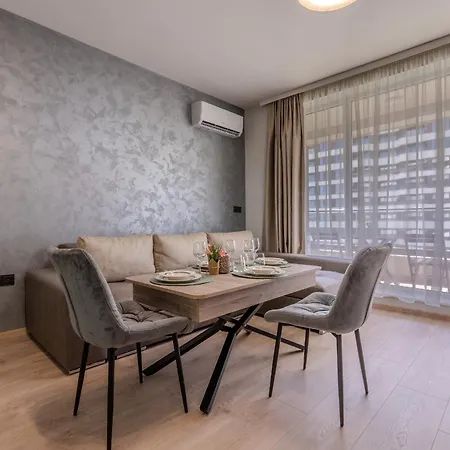 Park South, Free Parking, Swimming Pool Appartement