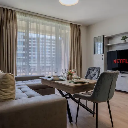 Park South, Free Parking, Swimming Pool Varna